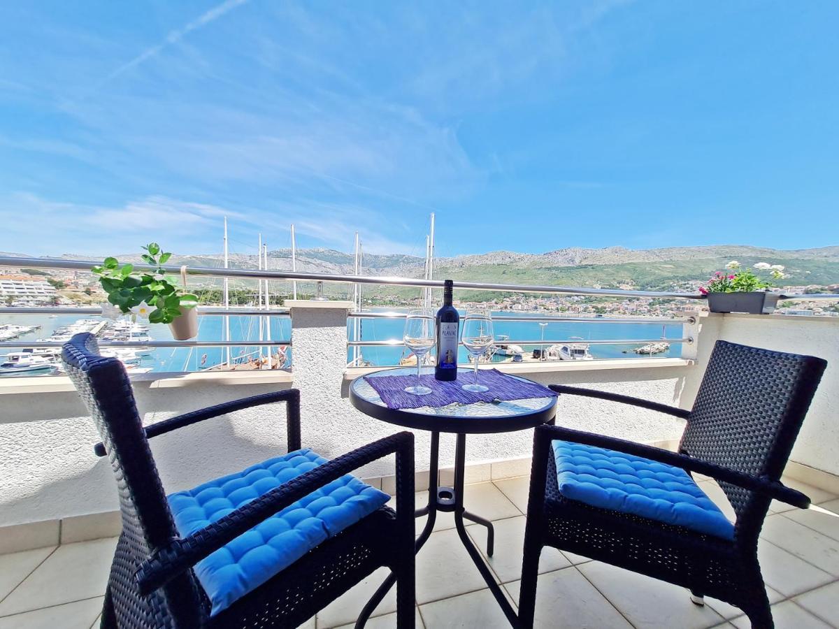 Rooms And Apartments Porat Stobrec Exterior photo