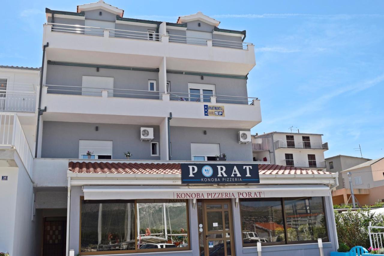 Rooms And Apartments Porat Stobrec Exterior photo
