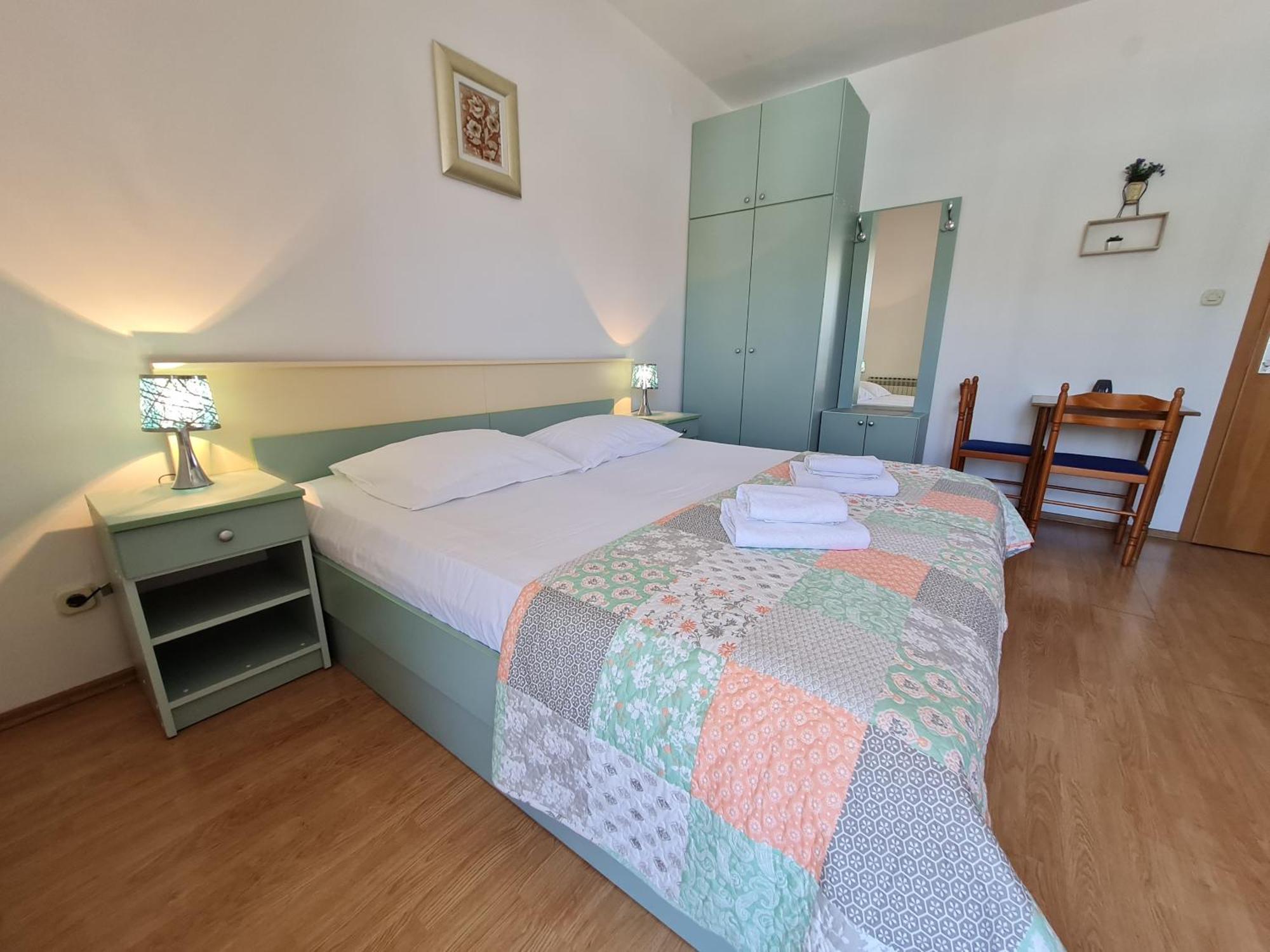 Rooms And Apartments Porat Stobrec Room photo